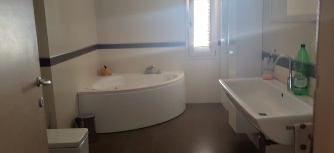 6 Stanza Stanze,3 BagnoBathrooms,Villetta,In Vendita,0,897284 6 Stanza Stanze,3 BagnoBathrooms,Villetta,In Vendita,0,897284
