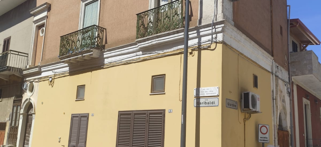 3 Stanza Stanze,1 BagnoBathrooms,Appartamento,In Vendita,0,897289